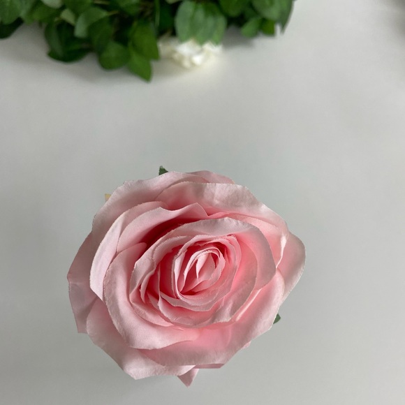 Realistic Large Silk Roses Flowers Various Colors  - 48 piece set - Picture 4 of 16